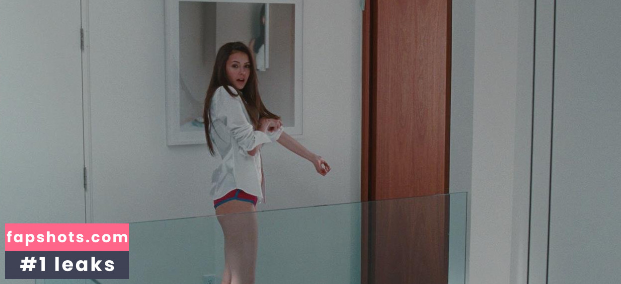 Nina Dobrev gallery photo #1801