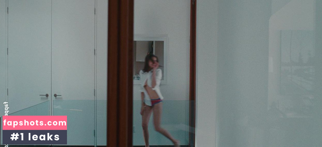 Nina Dobrev gallery photo #1802