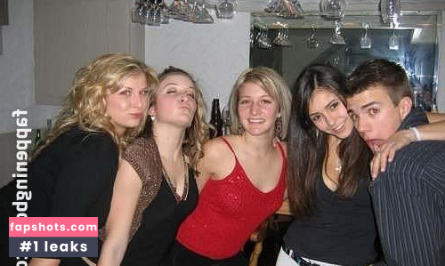 Nina Dobrev gallery photo #1880