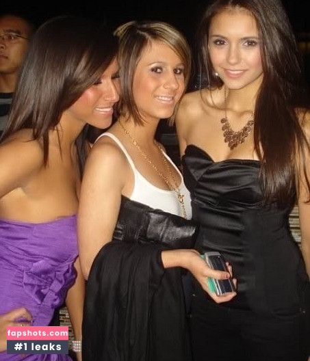 Nina Dobrev gallery photo #1920