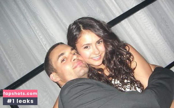 Nina Dobrev gallery photo #1927