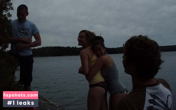 Nina Dobrev gallery photo #1929