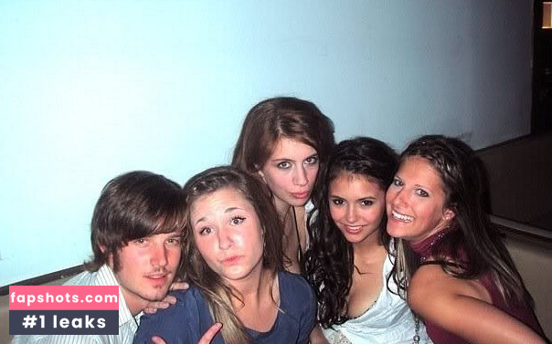 Nina Dobrev gallery photo #1964