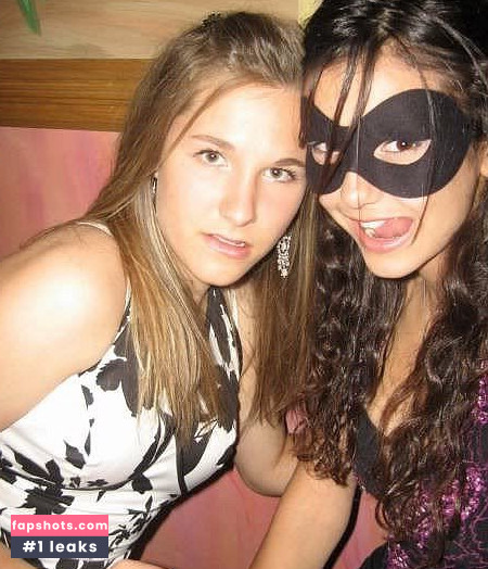 Nina Dobrev gallery photo #1965