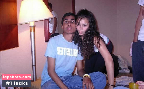 Nina Dobrev gallery photo #2001