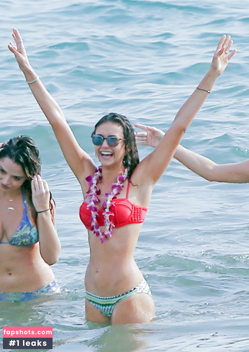 Nina Dobrev gallery photo #2035