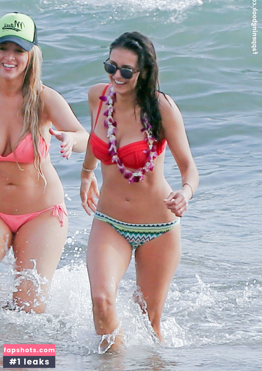 Nina Dobrev gallery photo #2039