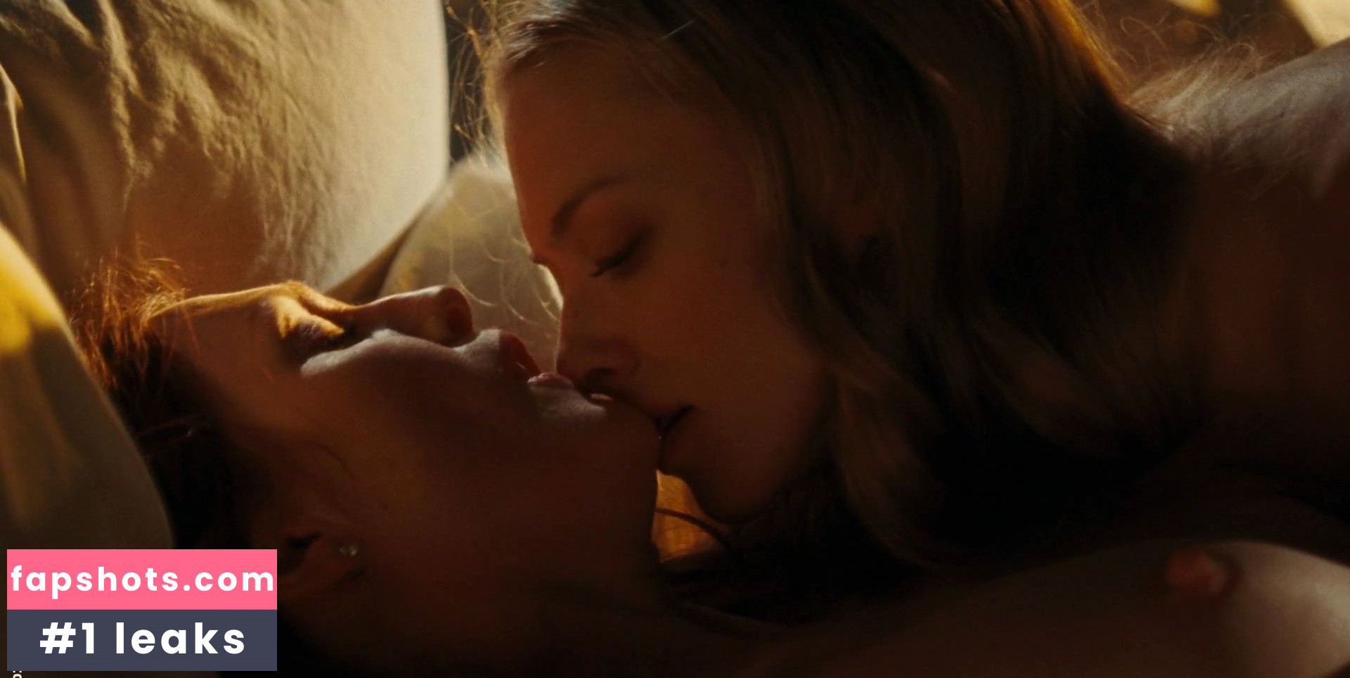 Nina Dobrev gallery photo #2069