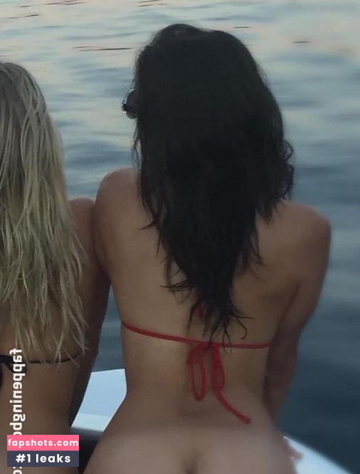 Nina Dobrev gallery photo #2076