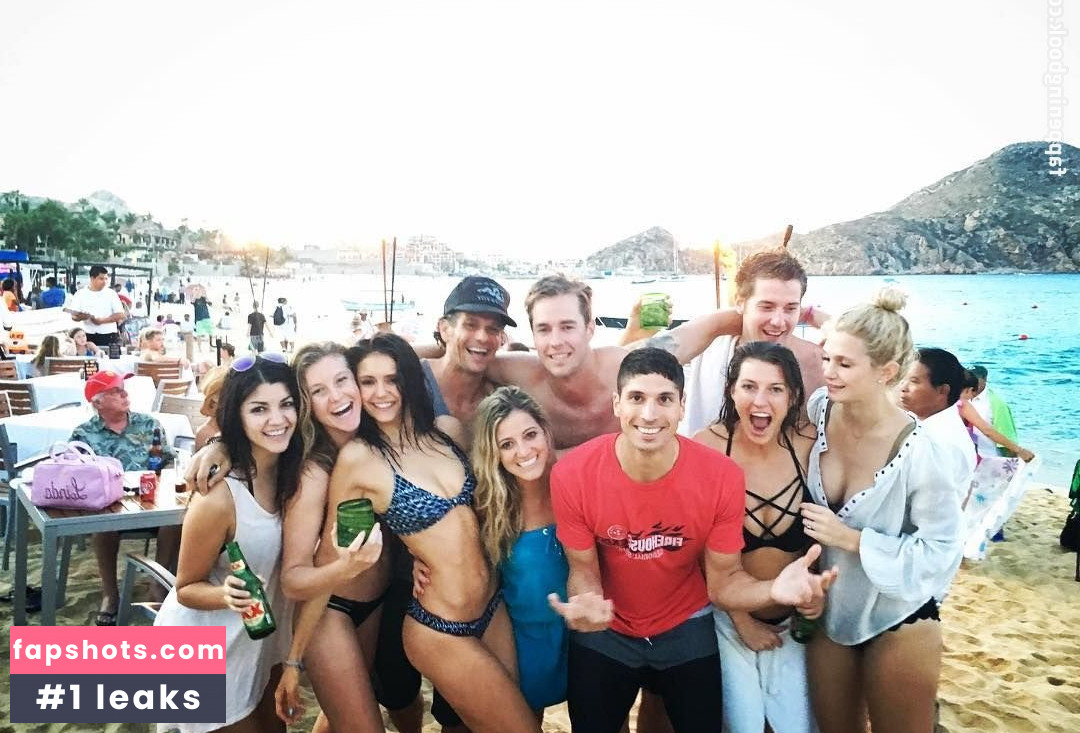 Nina Dobrev gallery photo #2081