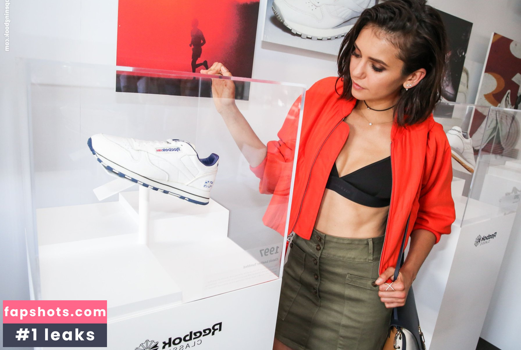 Nina Dobrev gallery photo #2094