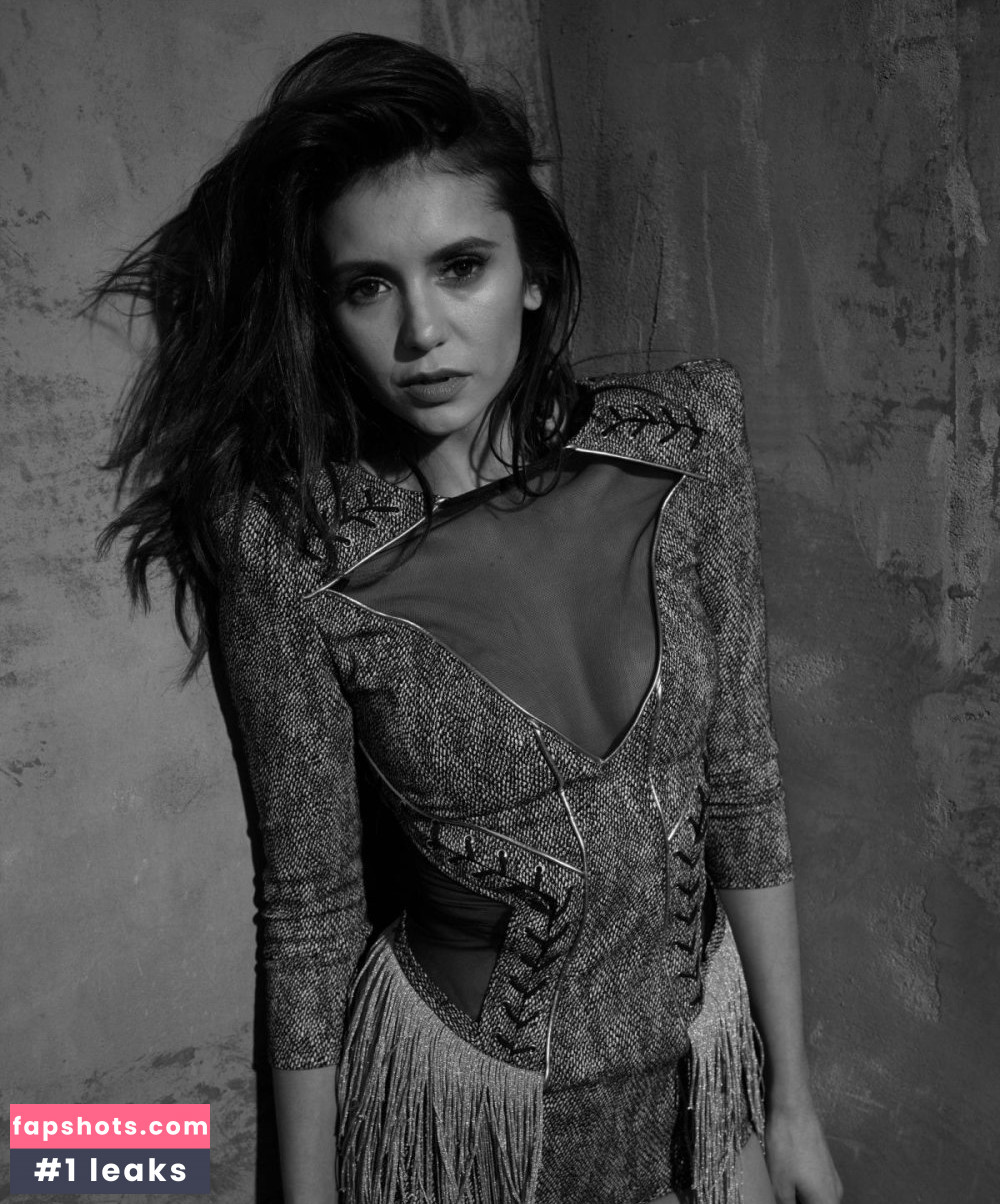 Nina Dobrev gallery photo #2185