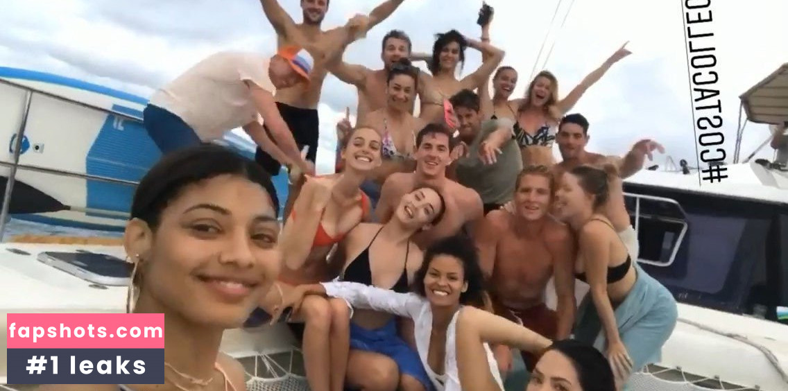 Nina Dobrev gallery photo #2266