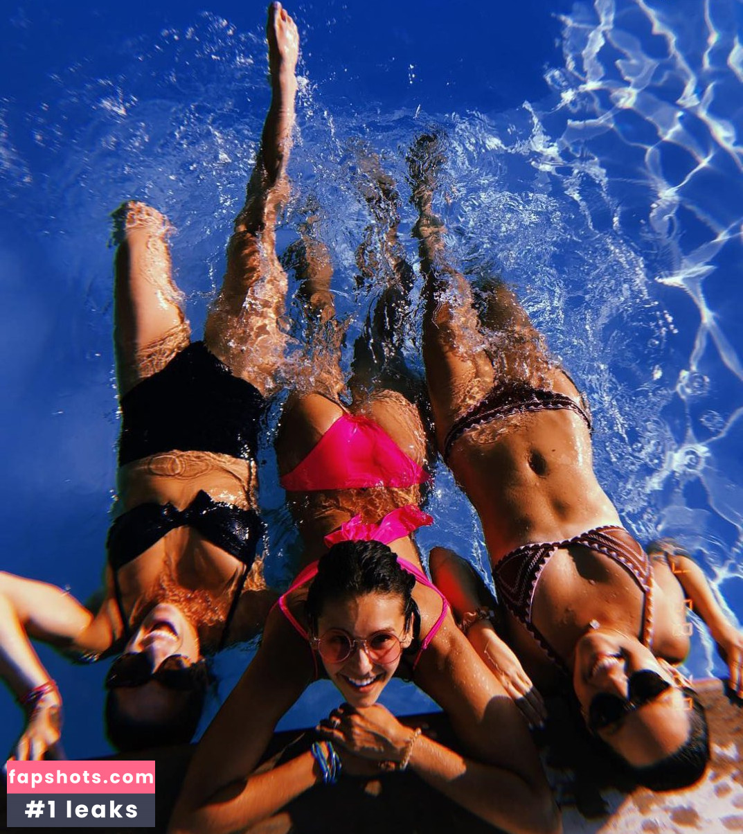 Nina Dobrev gallery photo #2281