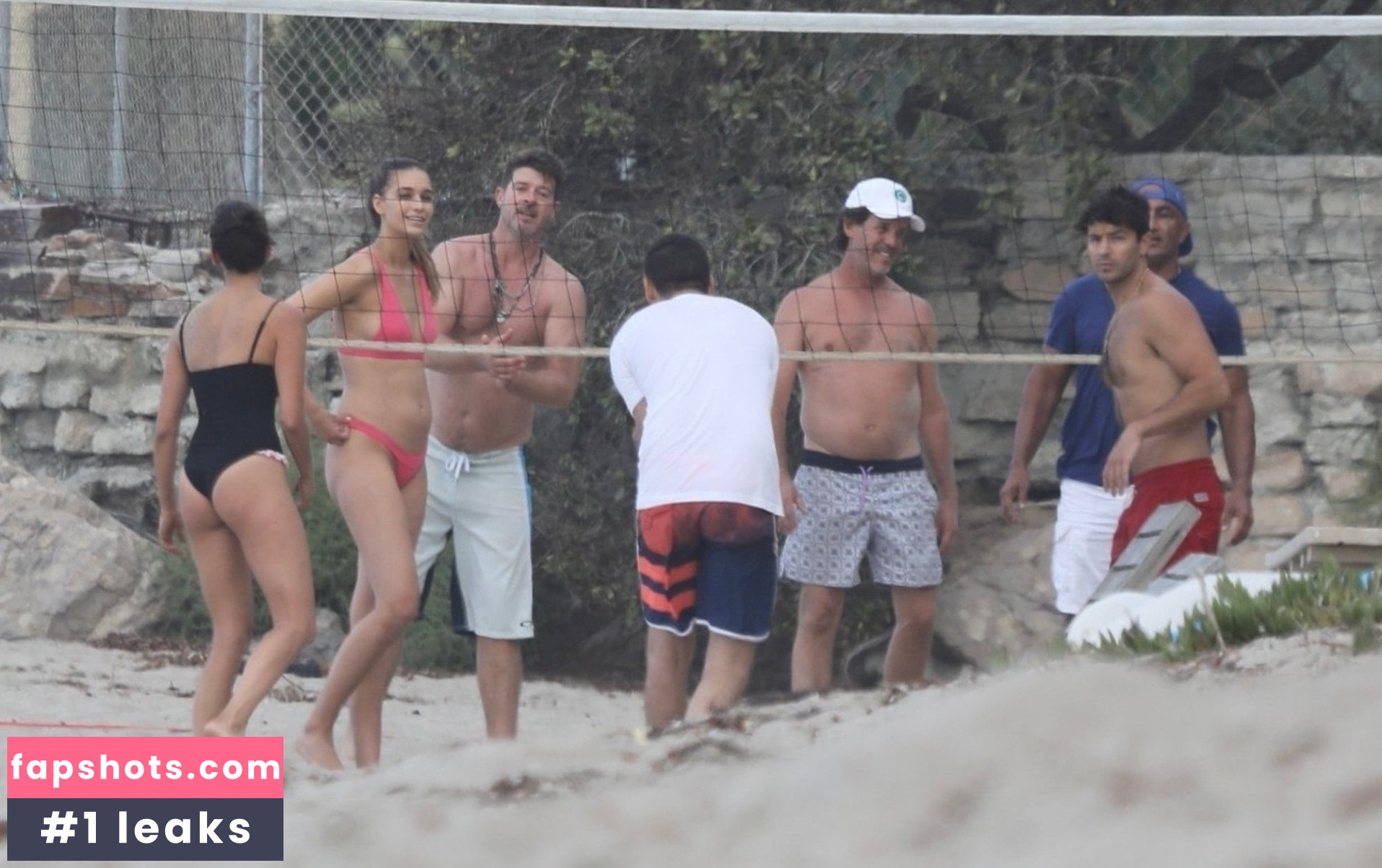 Nina Dobrev gallery photo #2320