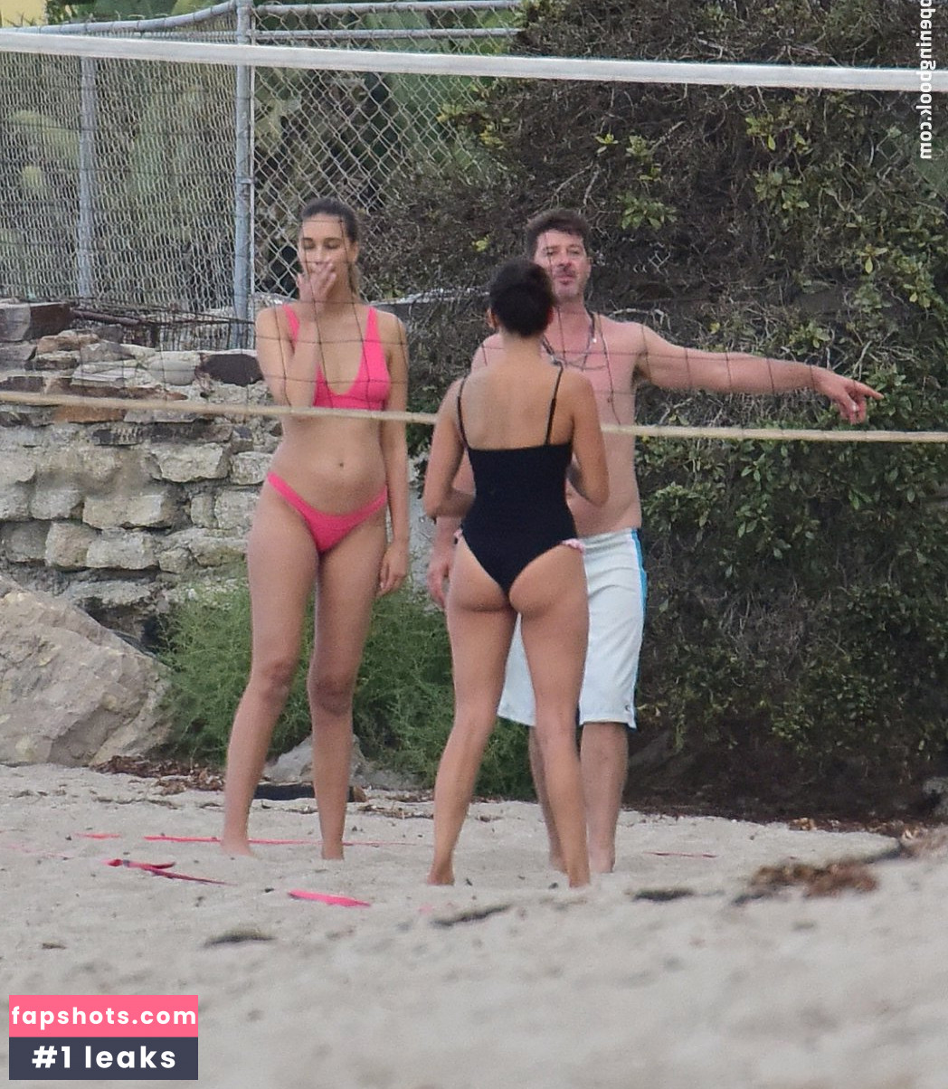 Nina Dobrev gallery photo #2335