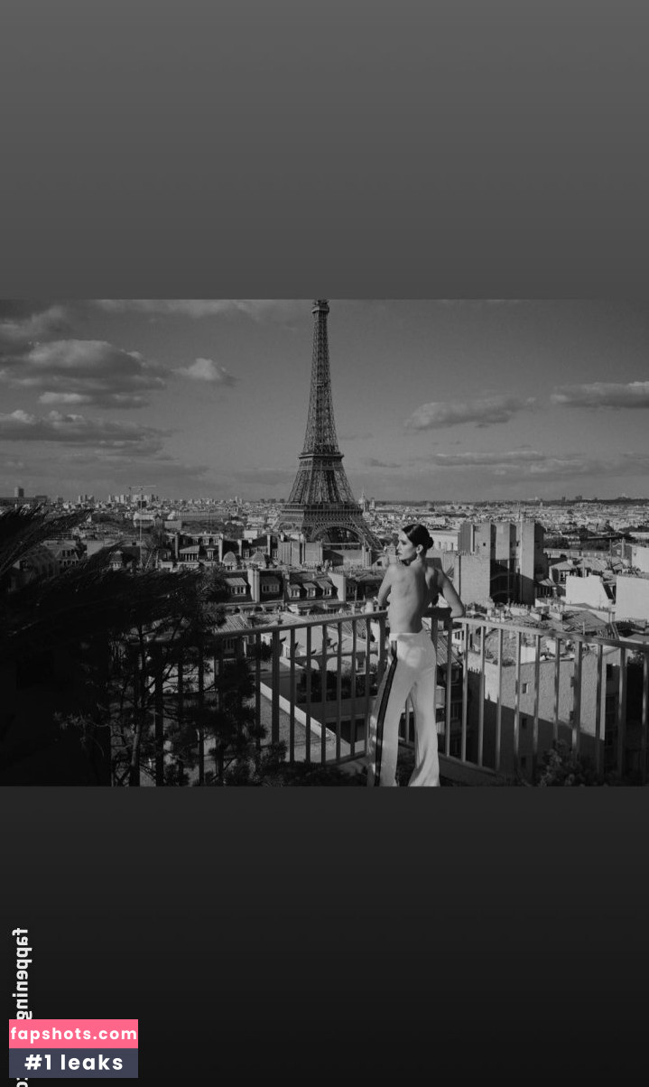 Nina Dobrev gallery photo #2362