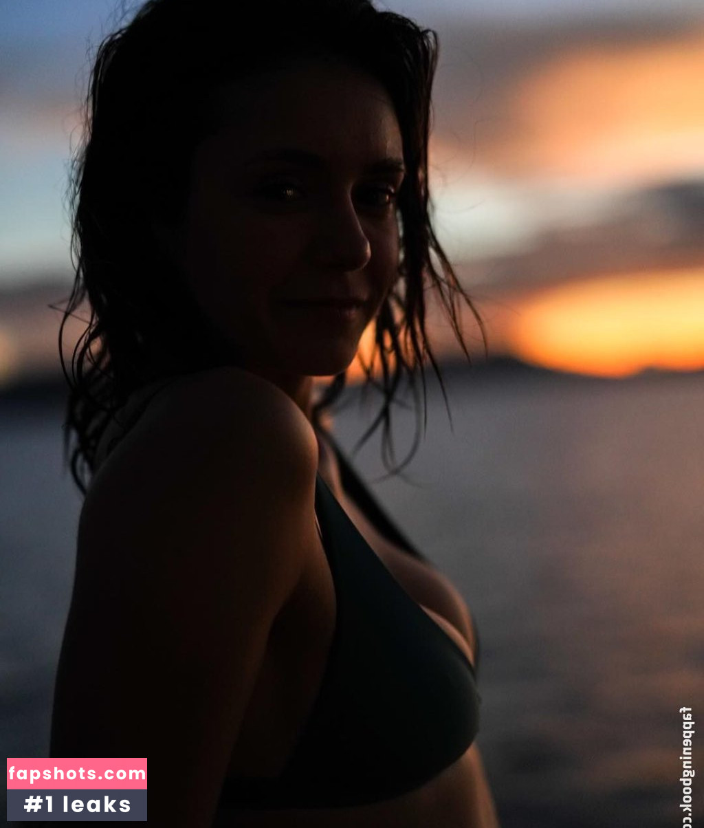 Nina Dobrev gallery photo #2381