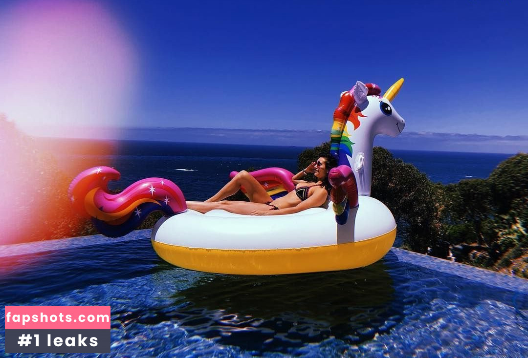 Nina Dobrev gallery photo #2402