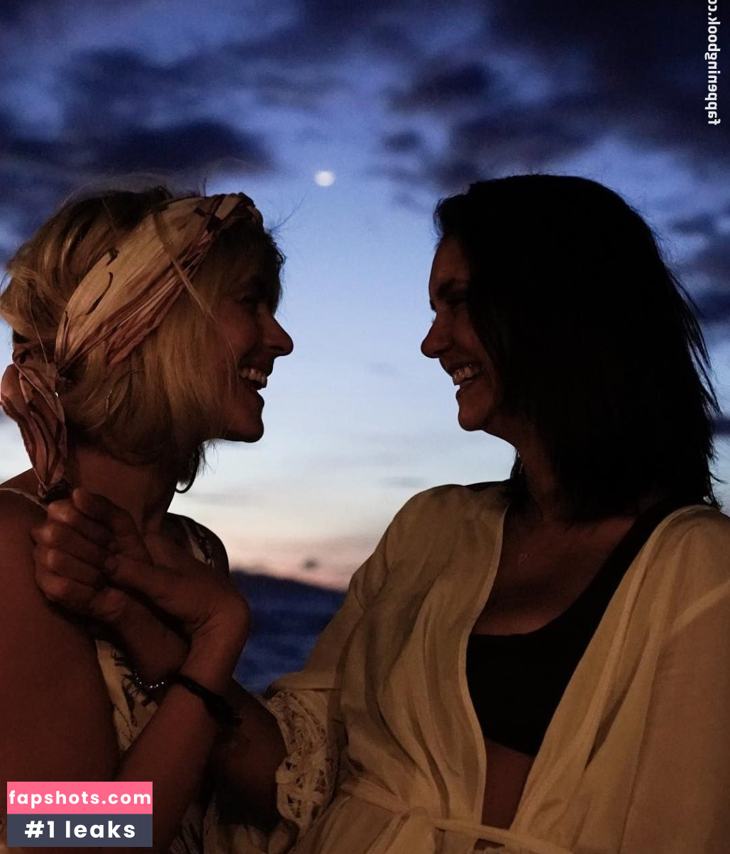 Nina Dobrev gallery photo #2403