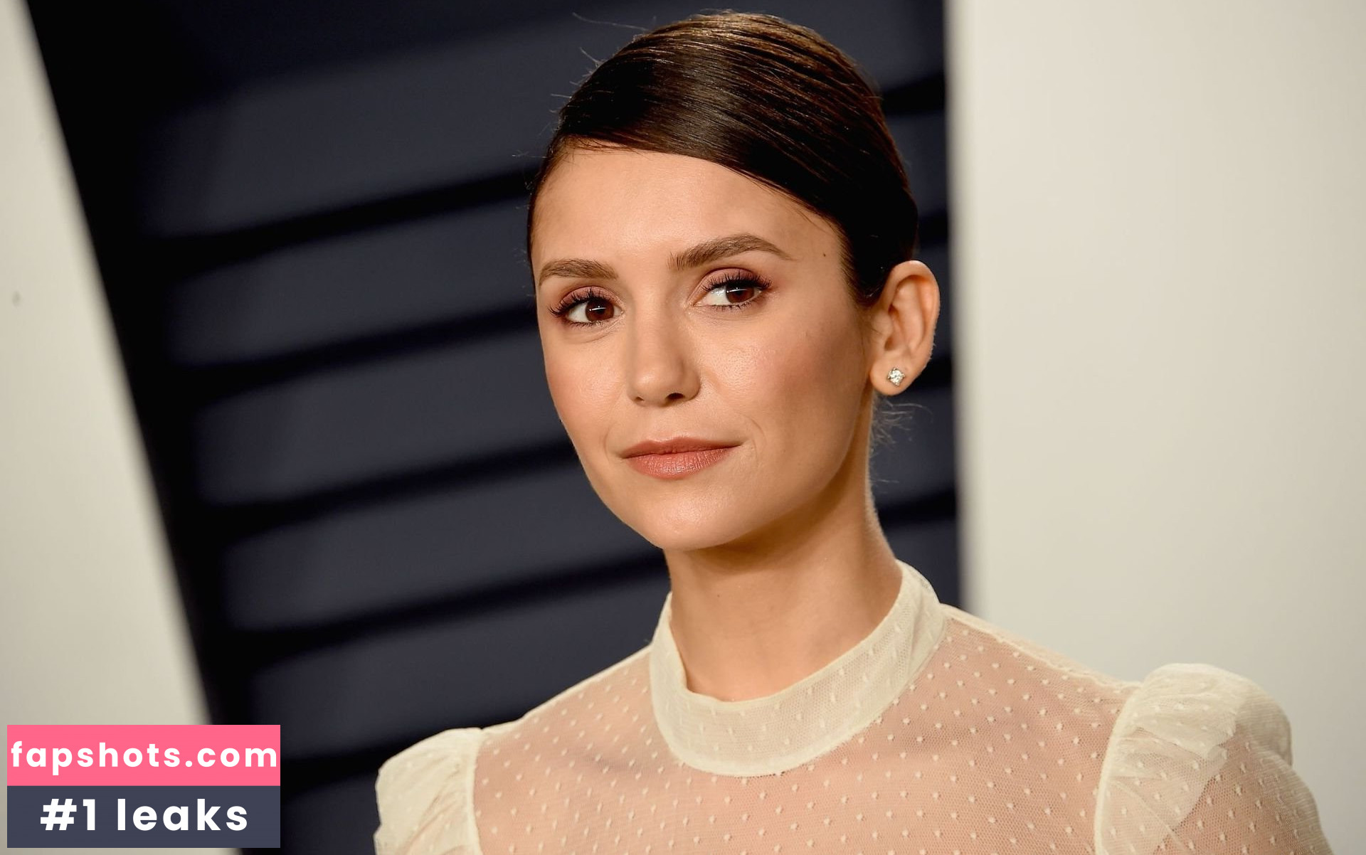 Nina Dobrev gallery photo #2457