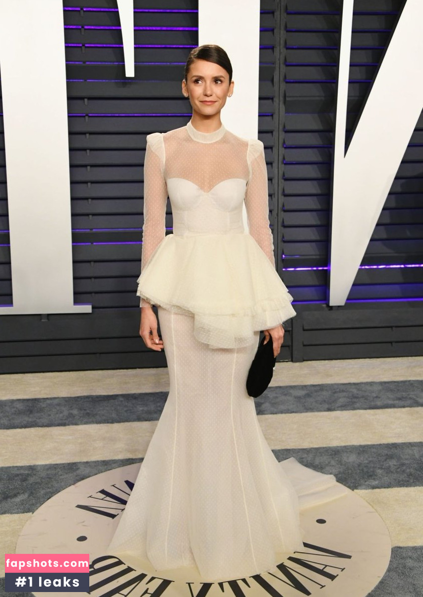 Nina Dobrev gallery photo #2461