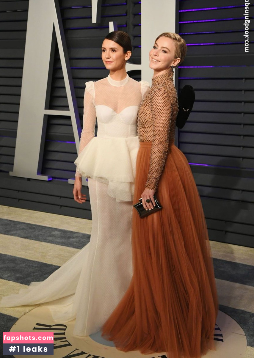 Nina Dobrev gallery photo #2465