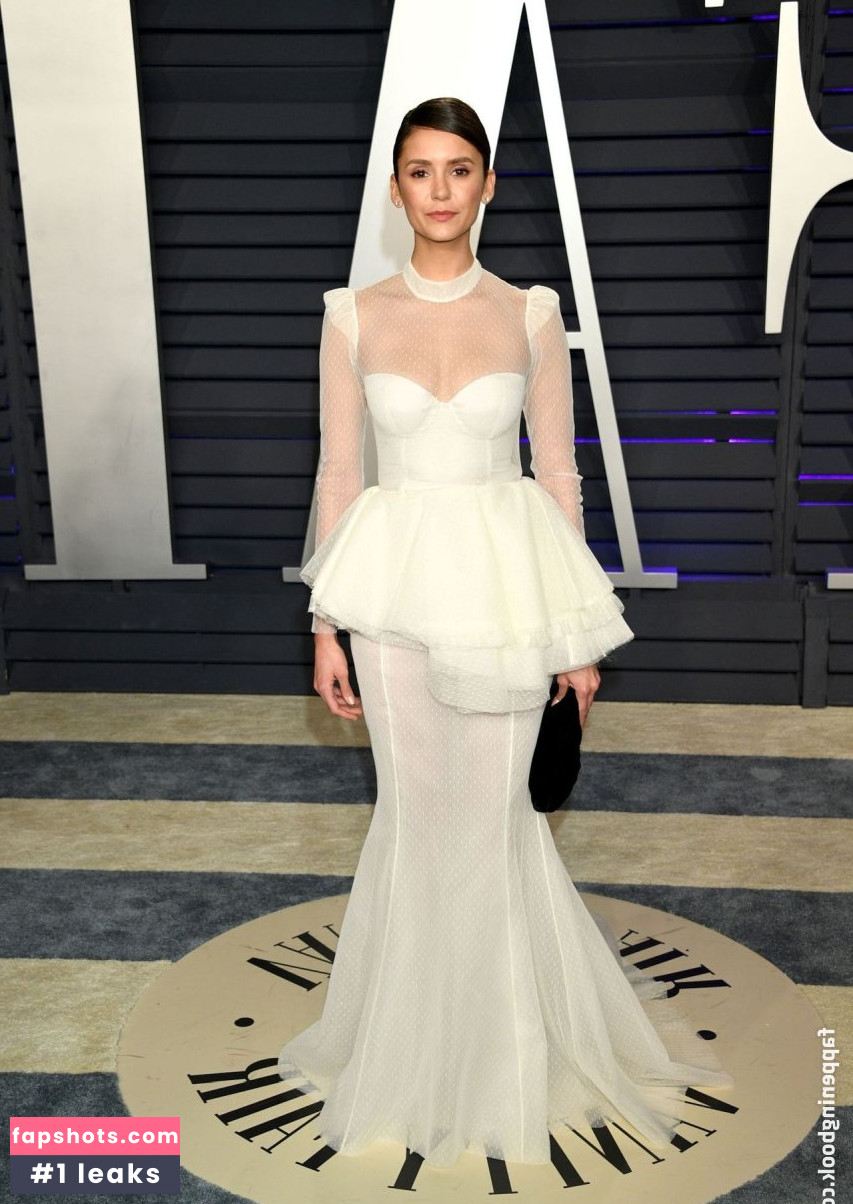 Nina Dobrev gallery photo #2477