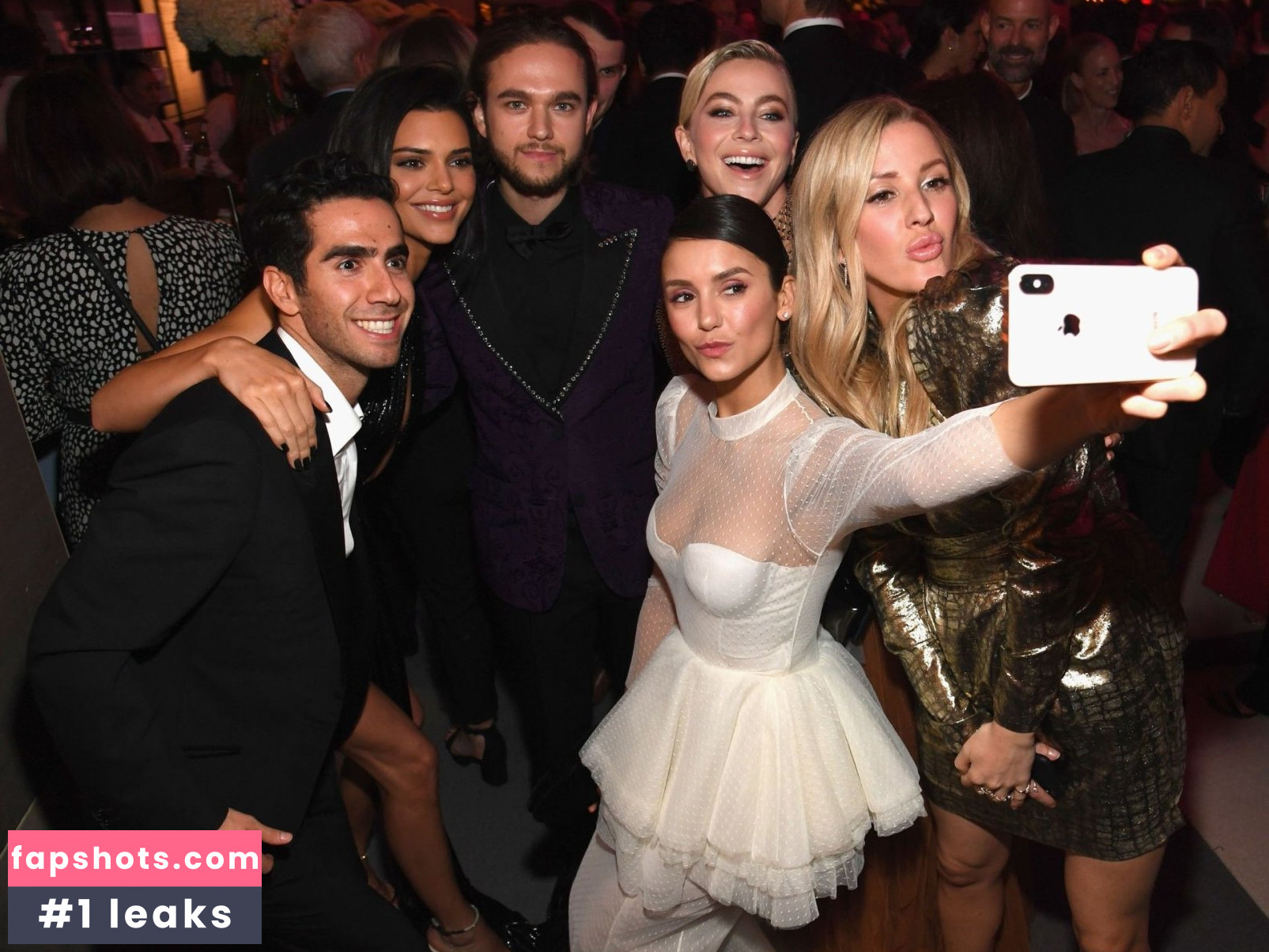 Nina Dobrev gallery photo #2487