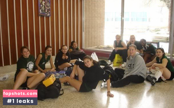 Nina Dobrev gallery photo #2514