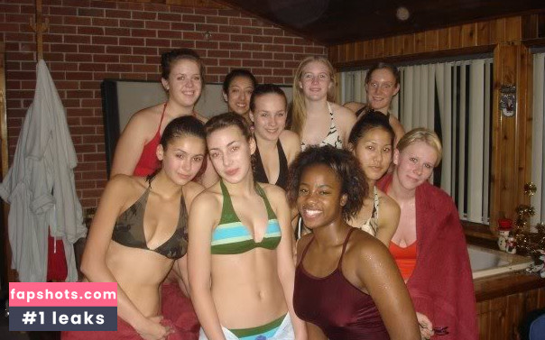 Nina Dobrev gallery photo #2517