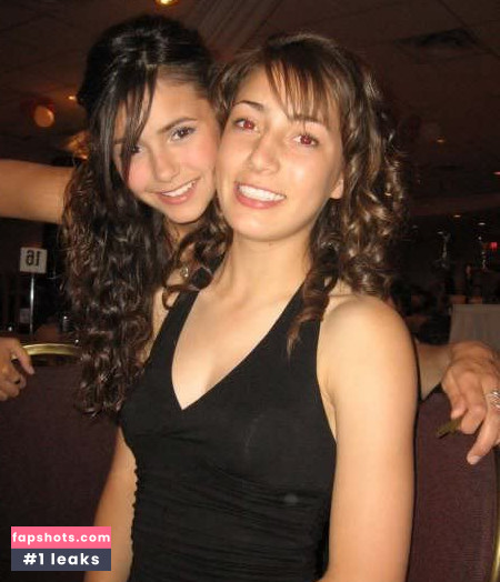 Nina Dobrev gallery photo #2523