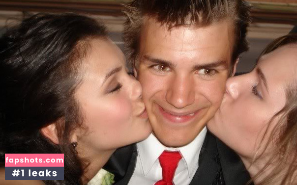 Nina Dobrev gallery photo #2524