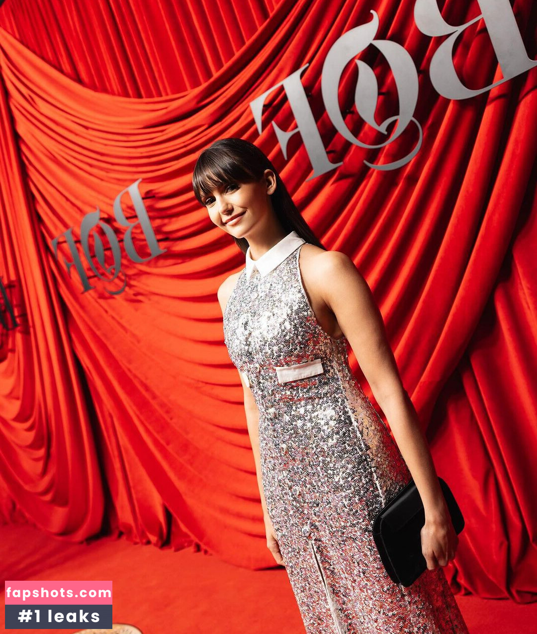 Nina Dobrev gallery photo #271