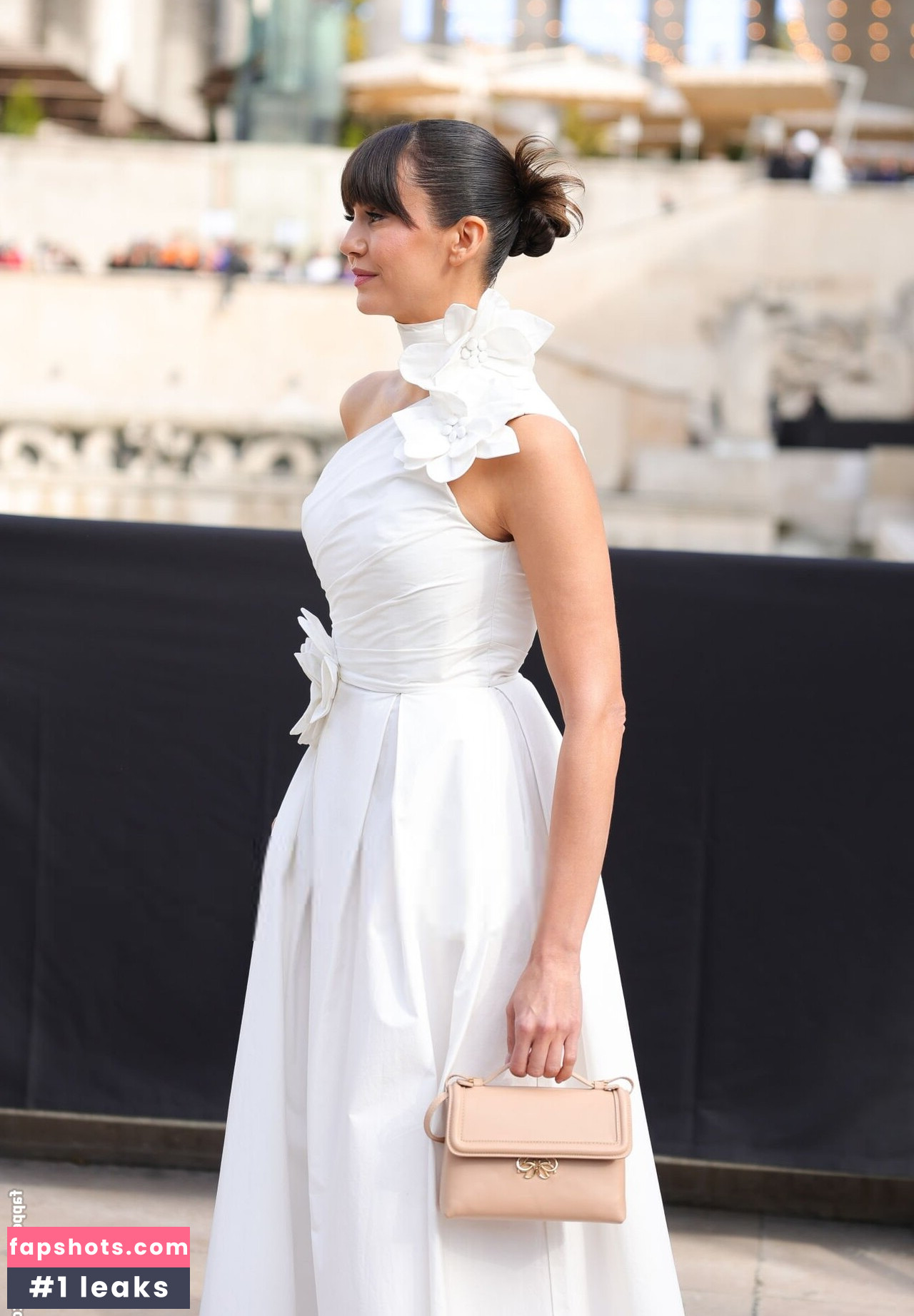 Nina Dobrev gallery photo #277