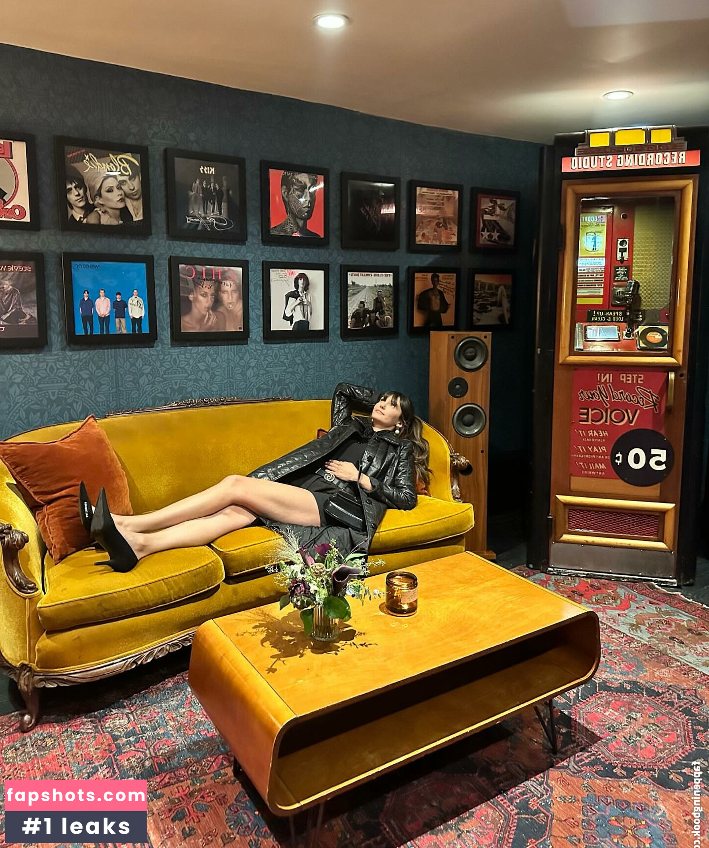 Nina Dobrev gallery photo #294