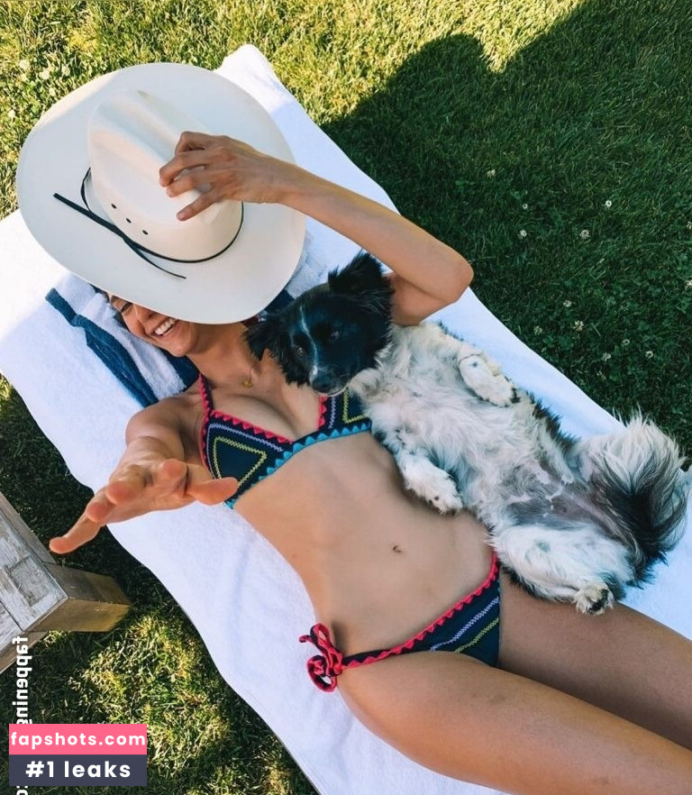 Nina Dobrev gallery photo #375