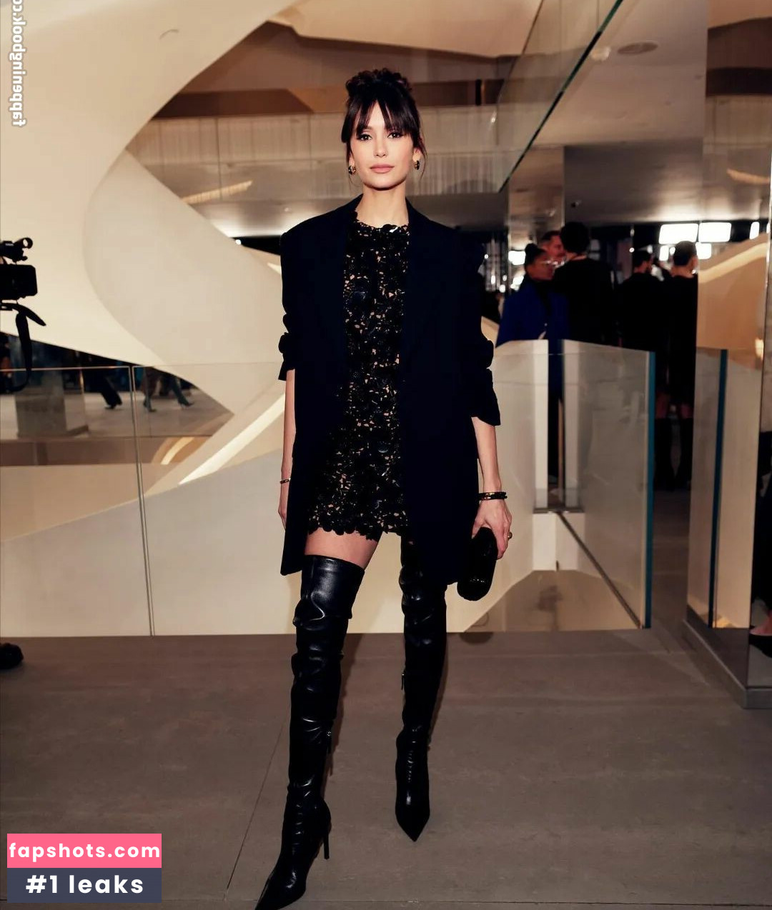 Nina Dobrev gallery photo #426