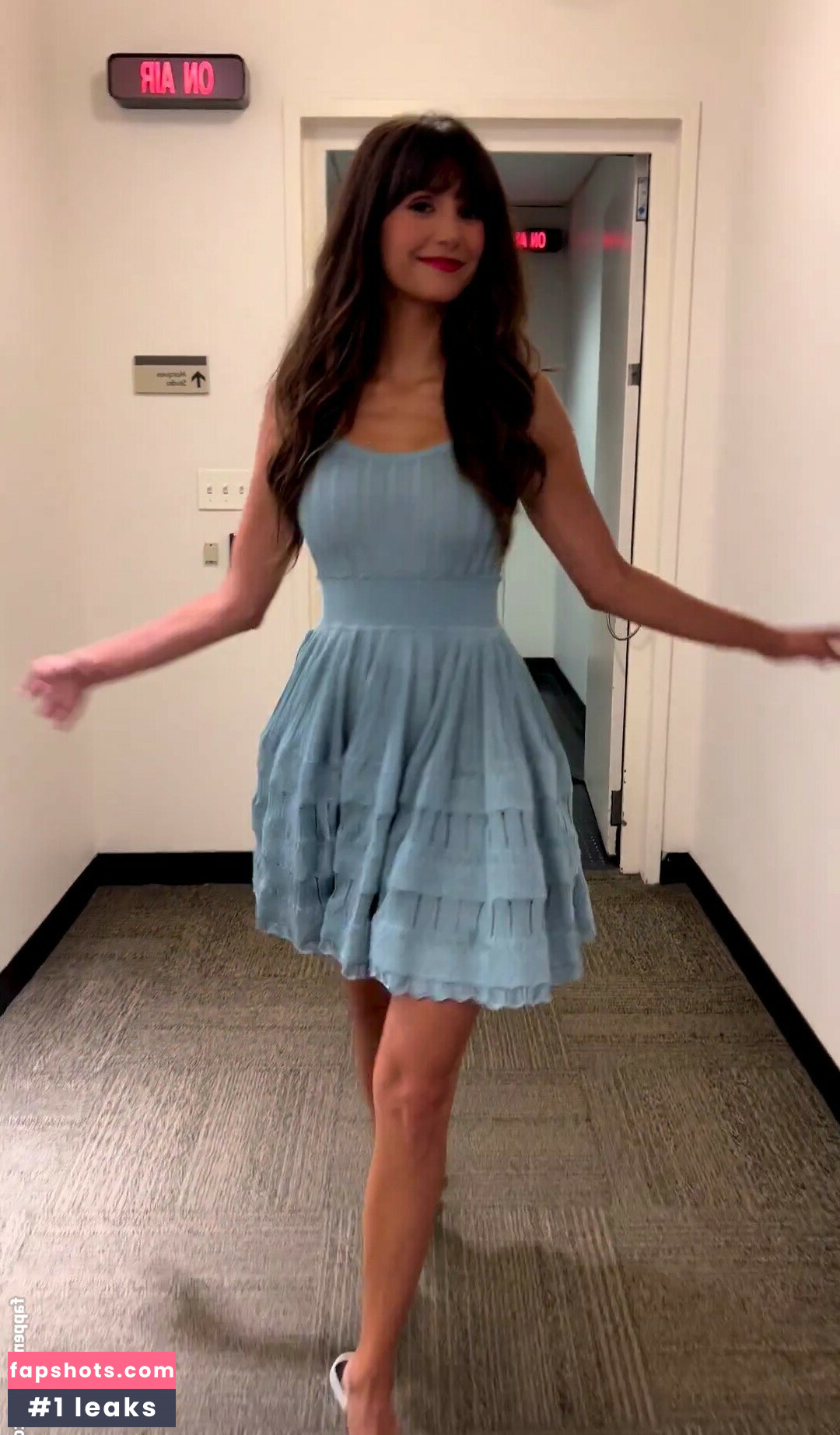 Nina Dobrev gallery photo #495