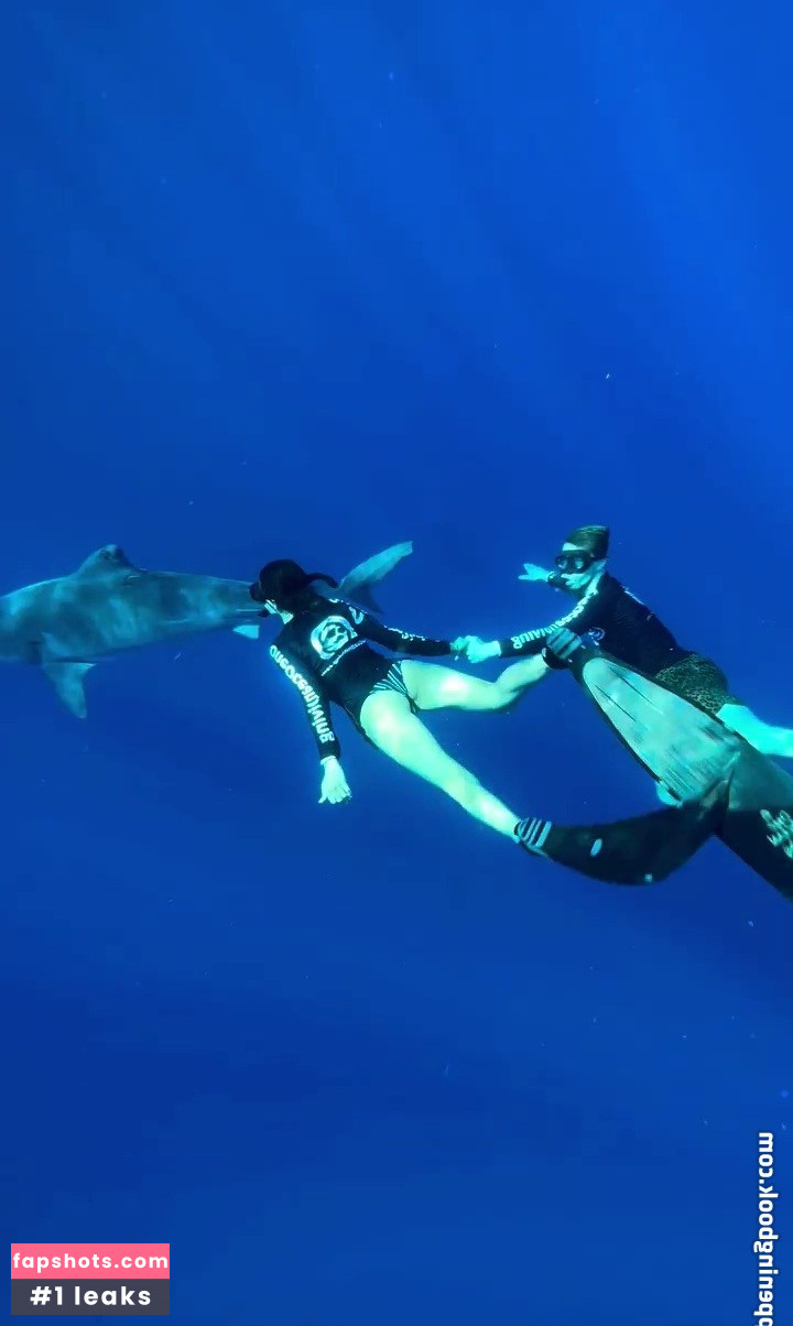 Nina Dobrev gallery photo #962