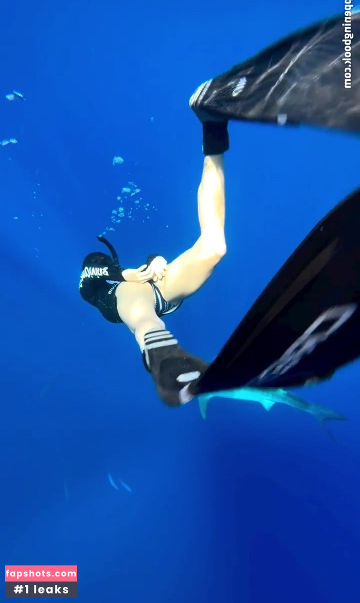 Nina Dobrev gallery photo #980