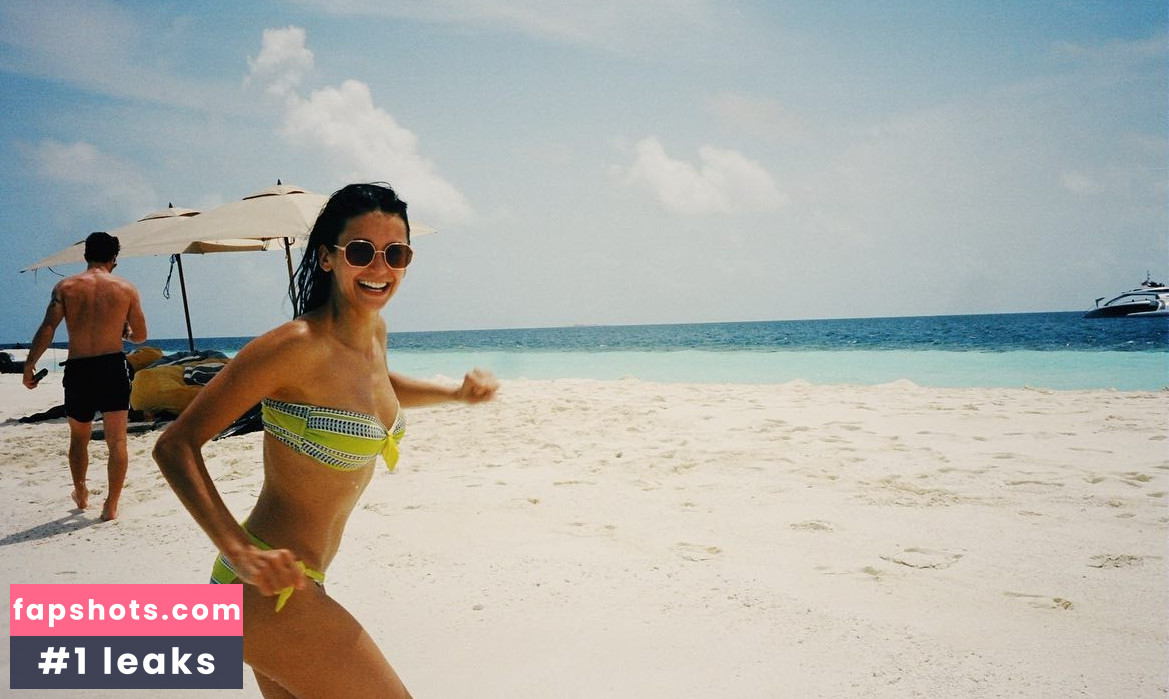 Nina Dobrev gallery photo #989