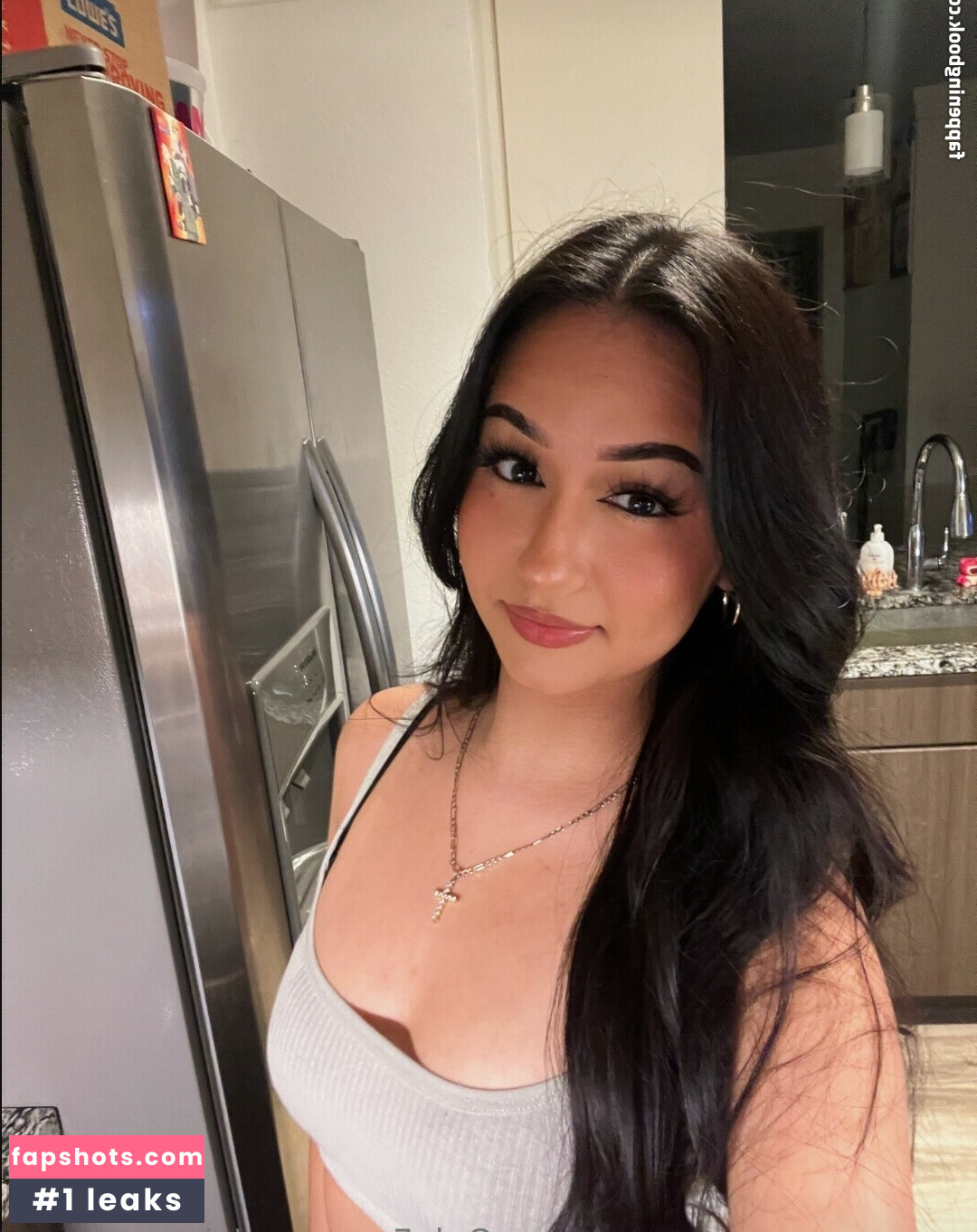 Nina Eastman gallery photo #11