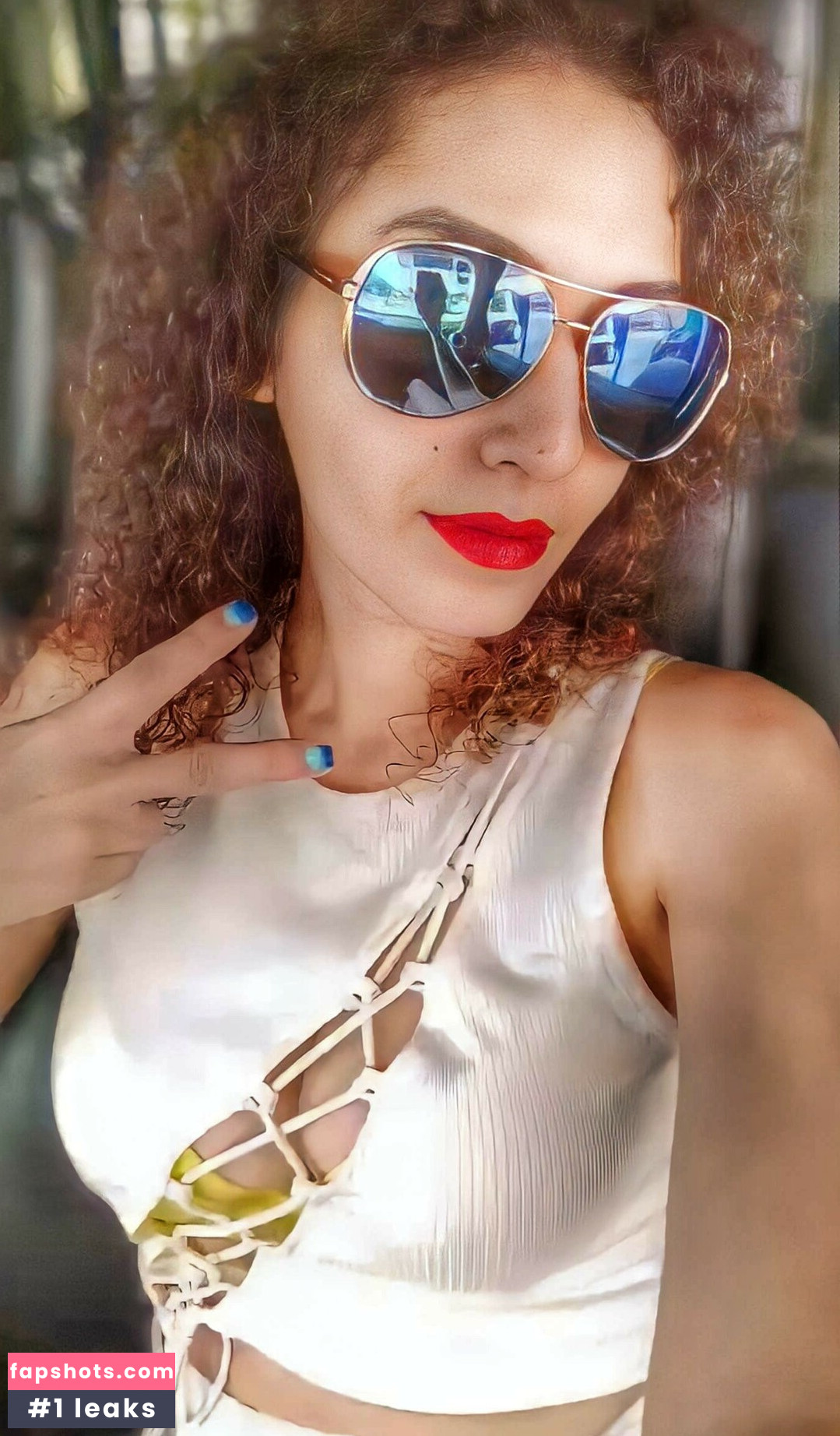 Nina Infinity gallery photo #12