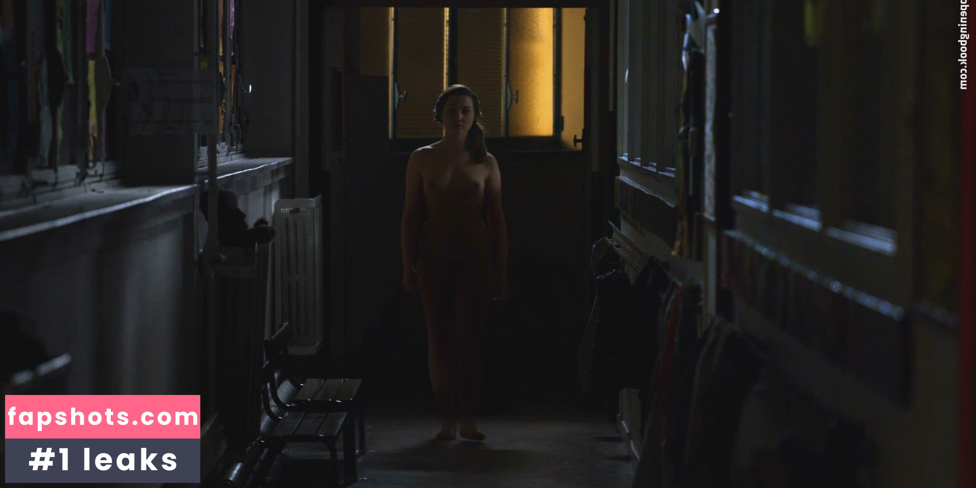 Nina Meurisse gallery photo #3