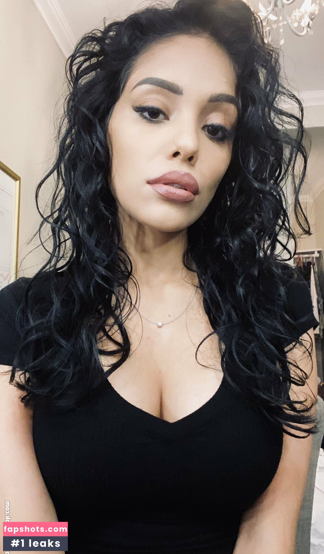 nina.morelo gallery photo #21