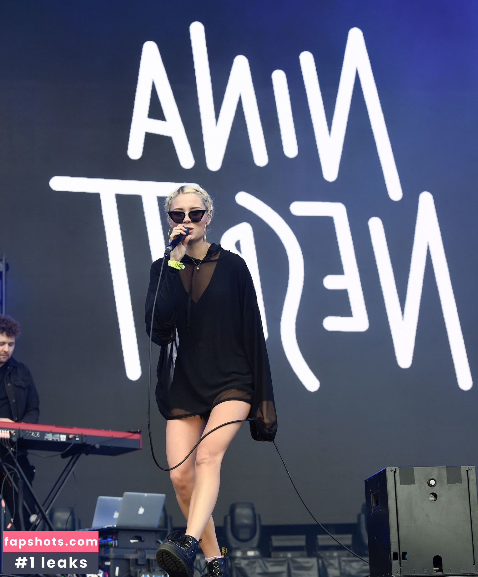 Nina Nesbitt gallery photo #9