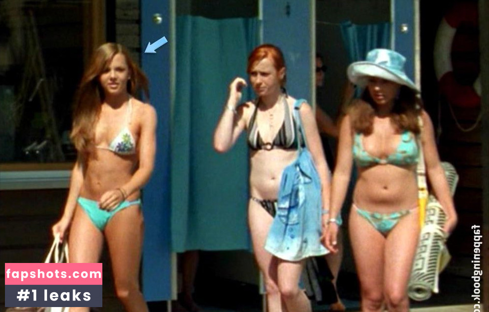 Nina Szeterlak nude babe gallery