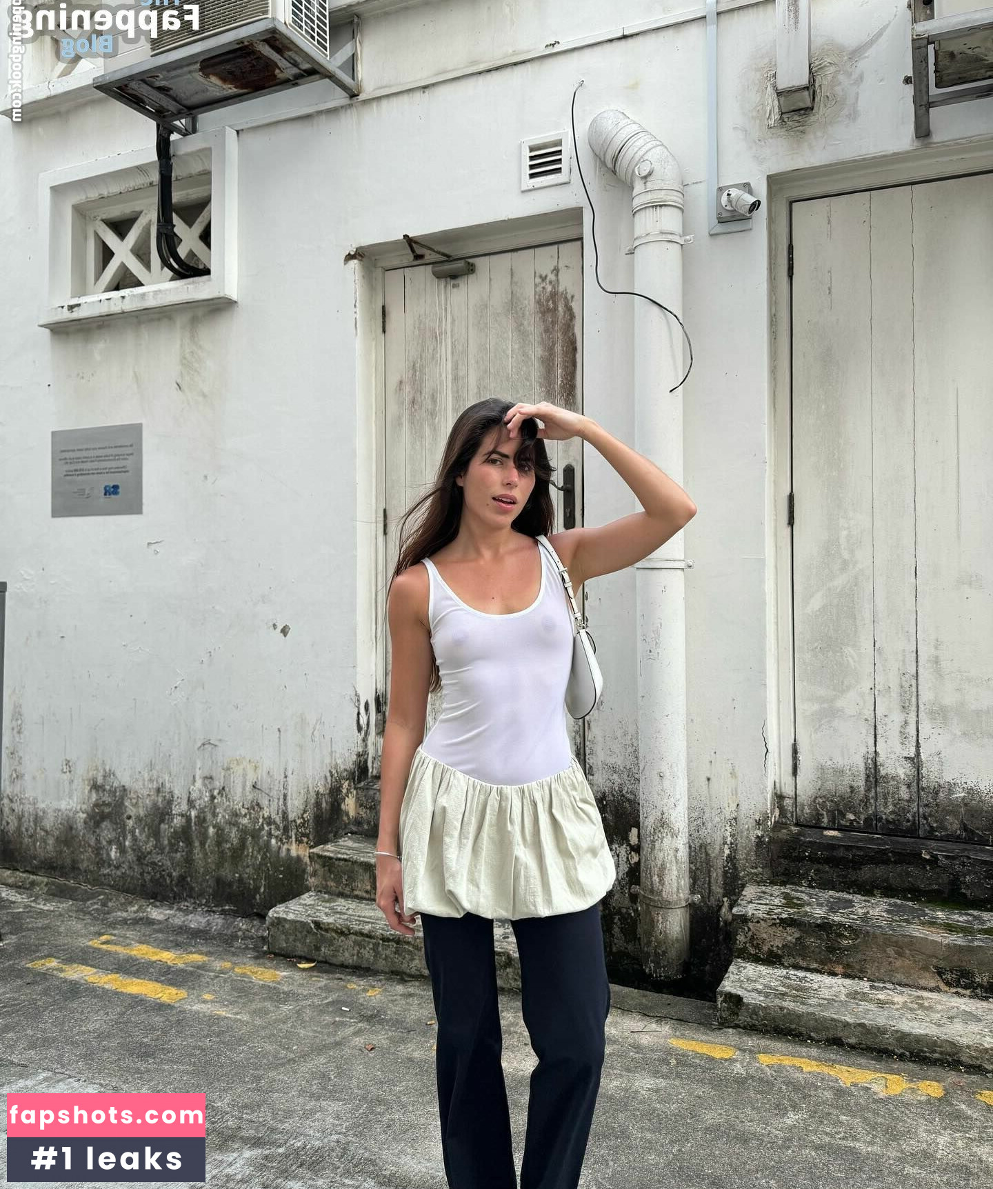 Nina Urgell Cloquell gallery photo #33