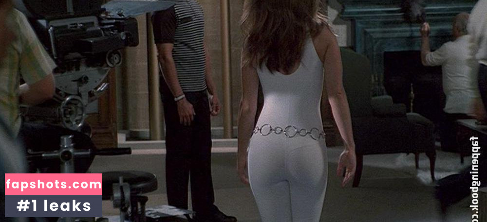 Nina West nude babe gallery